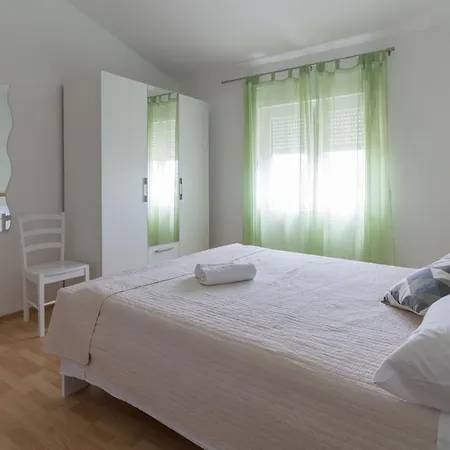 Mara * Privlaka (Zadar)