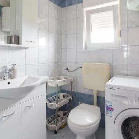 Mara Appartamento Privlaka (Zadar)